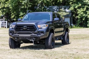 Toyota Tacoma Front Bumper - Rough Country - Hybrid with 20